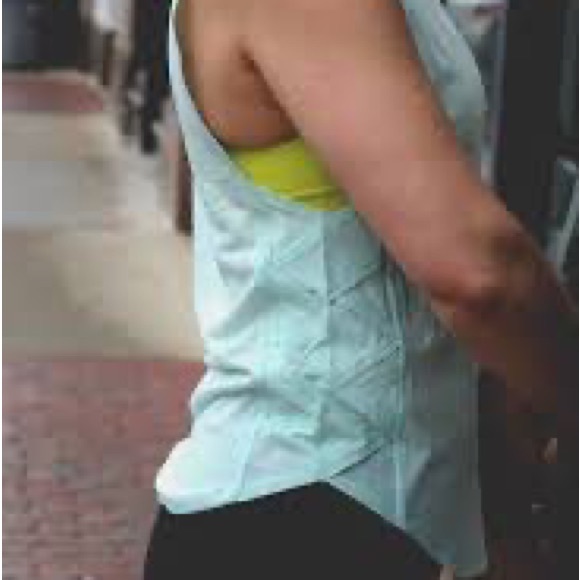 Lululemon Var-City Muscle Tank - Picture 7 of 7